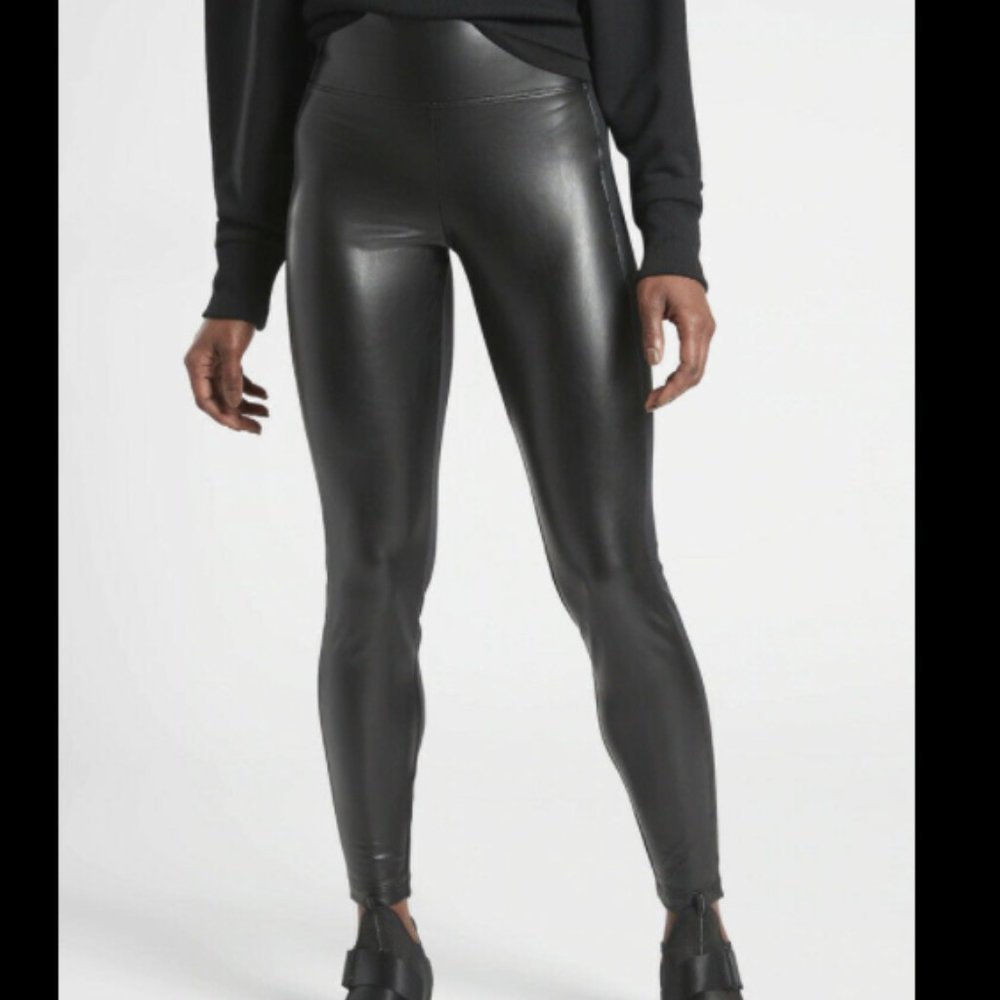 Athleta Black Delancey Gleam Tight - M